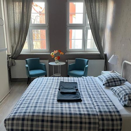 Kolysanka Private Rooms In Old Town Poznan Exterior photo